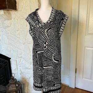 BCBGMAXAZRIA Black & White Print Dress